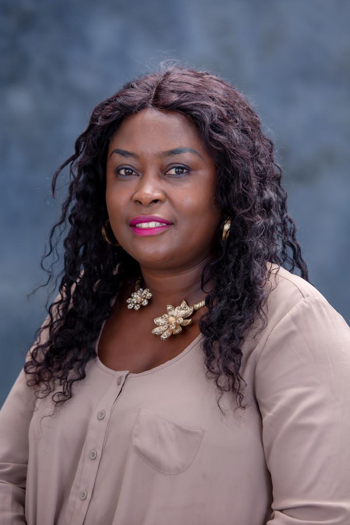 Linda Assisa, Leader teacher